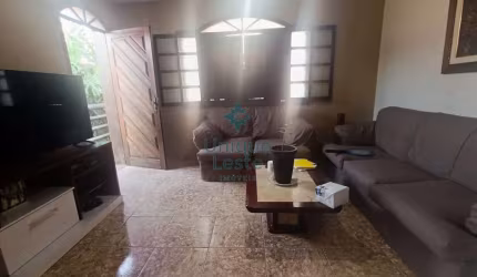 Casa 3 Quartos a Venda no Bairro Heliópolis