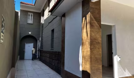 Linda Casa Comercial para Aluguel