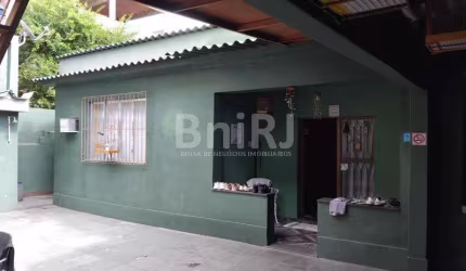 Oportunidade 3 casas no mesmo terreno