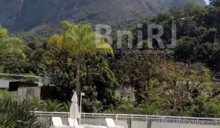 MORAR BEM É SE DAR O CONFORTO PROPORCIONADO PELO GOLF VILLAGE