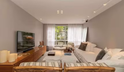 Impecável Apartamento 3 Suítes à Venda no Coração do Leblon