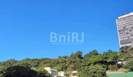 APARTAMENTO À VENDA,PRÒXIMO AO METRÔ