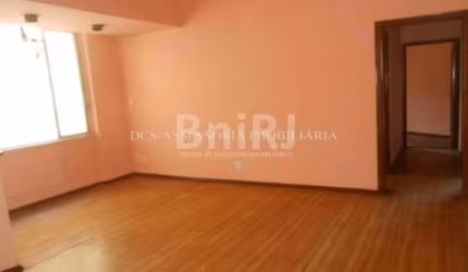 LARGO DO MACHADO - Ótimo apartamento de 2 quartos