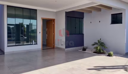 Casa a venda no Jardim Mediterrâneo.