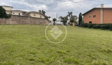 Terreno com 1600 m2, rua  sem saída dentro do condomínio  Vila Verde codigo: 49226