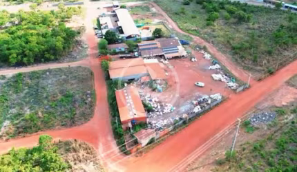 AREA COM UMA HEQUITARE COM 5 BARRACÕES NA BEIRA DA RODOVIA DOS IMIGRANTES codigo: 107239