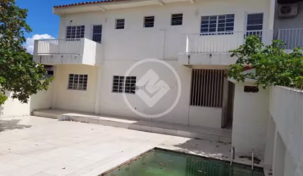 sobrado com mais de 265m² de area  construido,com area de lazer, churrasqueira piscina,com otima localização; codigo: 108260