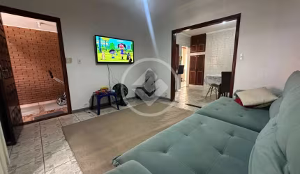 Casa térrea com terraço na região central de Jacareí, disponível para venda codigo: 114505