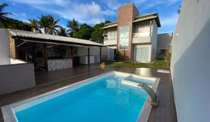 Casa duplex com 3 quartos sendo 1 suite, 3 vagas na garagem. codigo: 83266