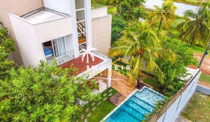 Casa à Venda em Itacimirim na Praia do Surf Poucos Metros do Mar