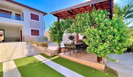 Casa Duplex com 3 suítes à venda no Edson Queiroz