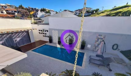 Casa a venda com 5 dormitórios (3 suítes) de 380m² em terreno de 956m². Destaques: área de lazer completa, salão de jogos e ótima localização.