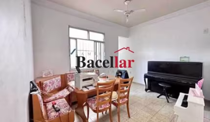 Apartamento com 2 quartos à venda na Rua Barão de Petrópolis, Rio Comprido, Rio de Janeiro, 64 m2 por R$ 260.000