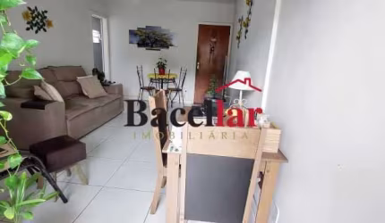 Apartamento com 2 quartos à venda na Rua Maxwell, Vila Isabel, Rio de Janeiro, 66 m2 por R$ 369.999