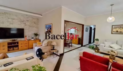 Casa com 4 quartos à venda na Rua Engenheiro Gama Lobo, Vila Isabel, Rio de Janeiro, 204 m2 por R$ 650.000