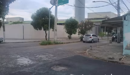 CASA TERRENO ESQUINA 23,5 X7,00 COMERCIAL E RESIDÊNCIAL