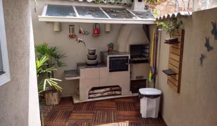 Casa com 90m, 3 Quartos sendo 1 suite - 1 Vaga - Região Central - Caieiras