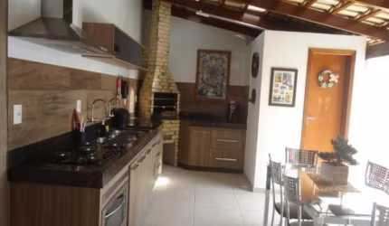 Casa com 3 quartos sendo 1 suite - 2 vagas - Jardim Satélite - São José dos Campos