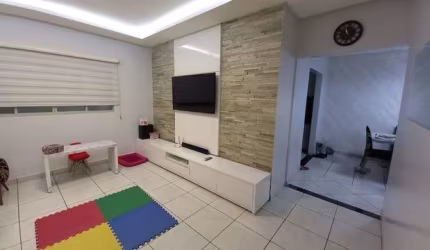 Casa com 3 Quartos e 2 banheiro à Venda, 130m²Jardim Saint Moritz - Taboão da Serra, São Paulo