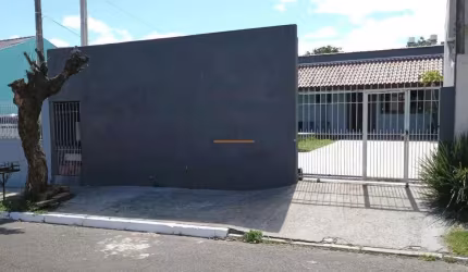 Casa localizada no bairro São José/Canoas