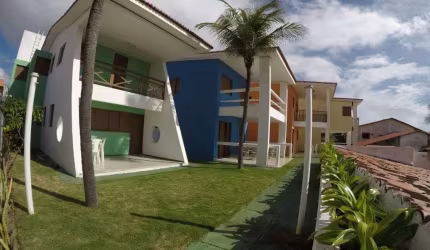 Condomínio com 5 casas mobiliadas e equipadas em Cotovelo