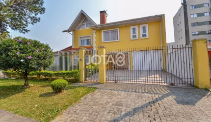CASA 4 QUARTOS AMPLO TERRENO VILA IZABEL ÓTIMO ESTADO