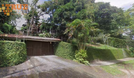 Casarão no Sítio dos Pintos
