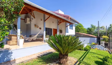 Casa Suíte + 2 Dormitórios Bairro Passo Dos Fortes