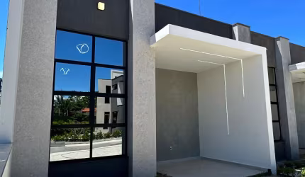 CONDOMÍNIO FECHADO COM ÁREA DE LAZER EM AQUIRAZ