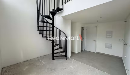 Loft duplex face norte no Portão – 35m², 1 vaga, ideal para investimento