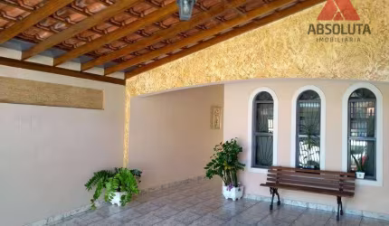 Excelente casa a venda na Vila Mathiesen.