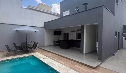 SOBRADO COM 3 QUARTOS SENDO 1 SUÍTE COM PISICNA NO RESIDENCIAL DOS IPÊS ENGORDADOURO EM JUNDIAÍ
