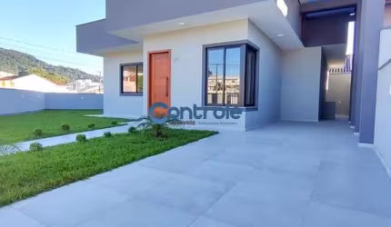 Casa com 3 quartos à venda na Rua Miguel Batista da Silva, 198, Bela Vista, Palhoça por R$ 600.000