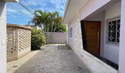 Casa com 3 quartos à venda na Rua Elis Regina, 1880, Areias, São José por R$ 1.277.000