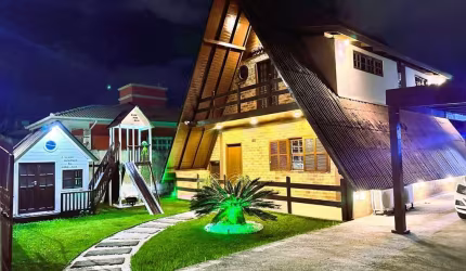 Casa com 3 quartos à venda na Acioli Nunes dos Santos, 408, Centro, Palhoça por R$ 852.000