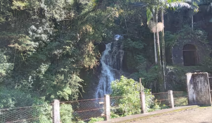Chácara 20 mil metros quadrados área de cachoeiras, natureza, trilhas...