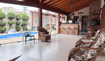 Linda casa Bairro Lago Azul/ Estância Velha