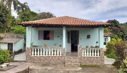Casa para Venda em Serra Negra, Bairro das Posses, 4 dormitórios, 2 banheiros