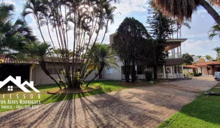Lindíssima Casa Duplex no Condomínio Colonial em Limeira-SP