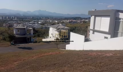 Terreno com 400 m&#178; em Condomínio, Parque Ipiranga, Resende RJ