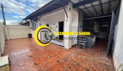 Casas em  Irajá com quintal e garagem. MOBILIADAS ( 2 CASAS 2 EM 1)