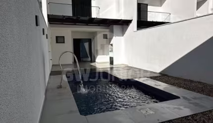 Casa com 3 quartos à venda na Rua Erwino Kieper, 118, Atiradores, Joinville por R$ 990.000
