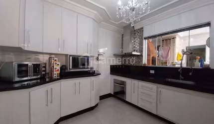 Casa com 2 dormitórios à venda, 185 m² por R$ 700.000,00 - Cidade Nova - Santa Bárbara D'Oeste/SP