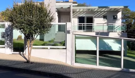 Casa com 4 quartos à venda na Nossa Senhora da Saúde, Caxias do Sul  por R$ 2.335.000