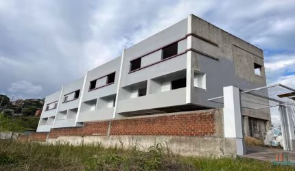 Casa com 2 quartos para alugar na Rua Libera Spido Rech, 284, Nossa Senhora das Graças, Caxias do Sul por R$ 2.000