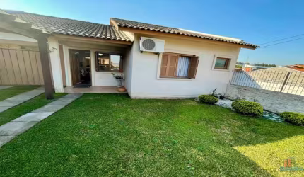 Casa em condomínio fechado com 3 quartos à venda na Metilde Loss Melere, 436, Santa Corona, Caxias do Sul por R$ 530.000