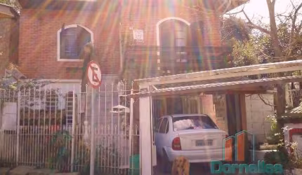 Casa com 3 quartos à venda na Rua Carlos Ceroni, 11, Rio Branco, Caxias do Sul por R$ 880.000