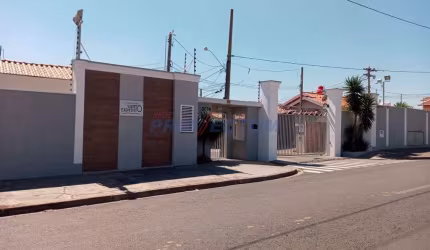 Casa em condomínio fechado com 2 quartos à venda na Rua Antônio Carlos Amaral, 3776, Residencial Cosmos, Campinas, 59 m2 por R$ 310.000