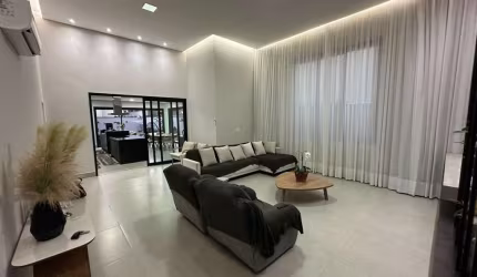Casa em condomínio fechado com 4 quartos à venda na Avenida Presidente Juscelino Kubitschek de Oliveira, 901, Jardim Flamboyant, Paulínia, 266 m2 por R$ 2.590.000