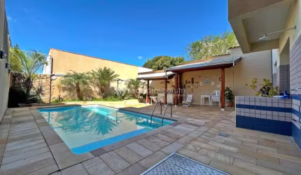 Casa com 4 quartos à venda na Vila Nogueira, Campinas , 178 m2 por R$ 1.000.000